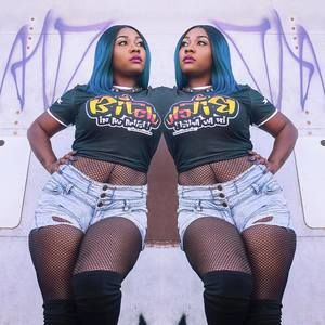 Meet your Posher, Kanisha